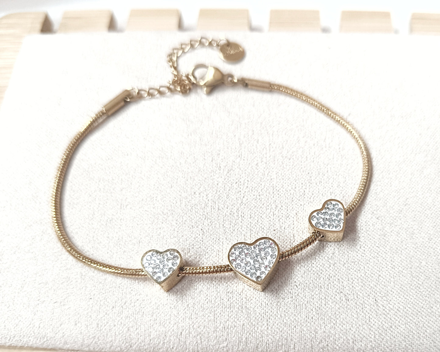 Pulsera trio de corazones