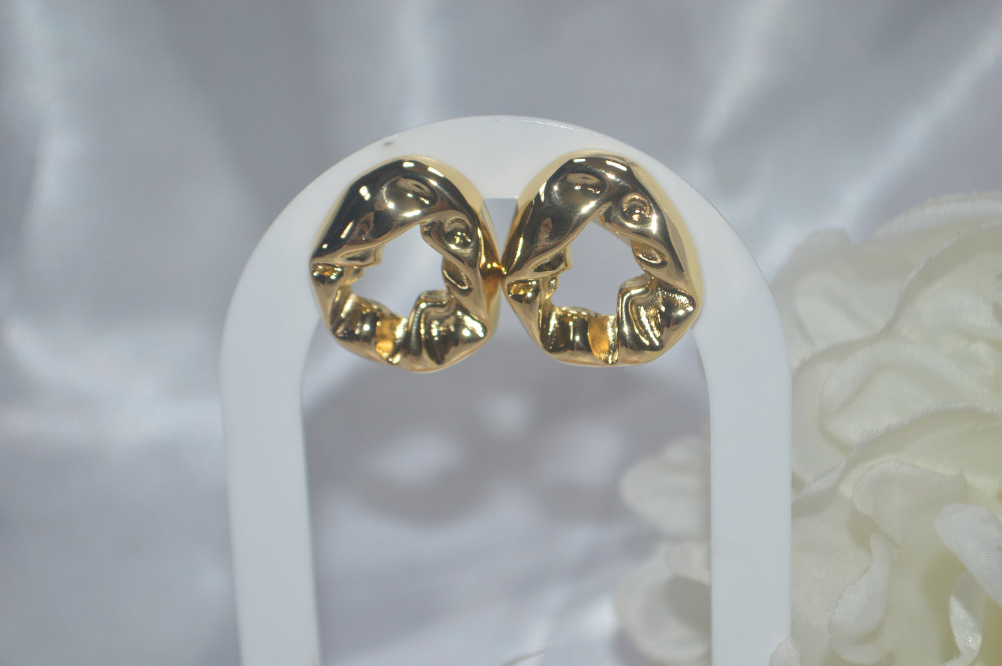 Pendientes Dorados “Golden Essence” – Baño de Oro & Diseño Esculpido