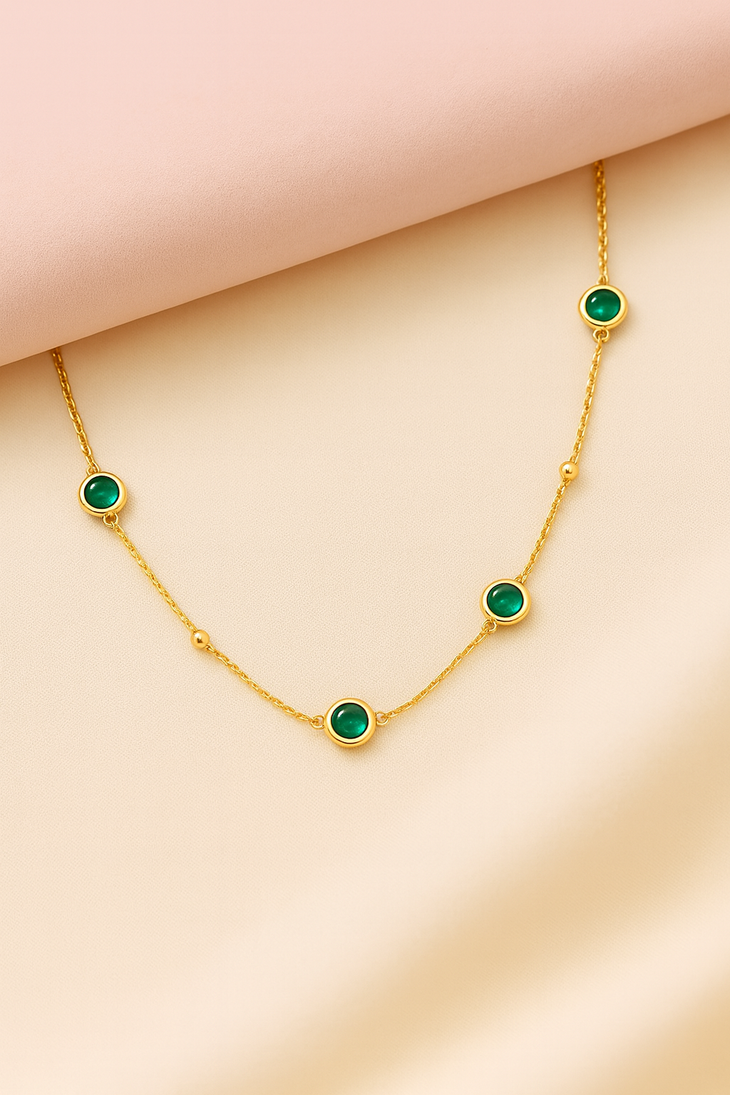 Collar piedras  esmeralda verde