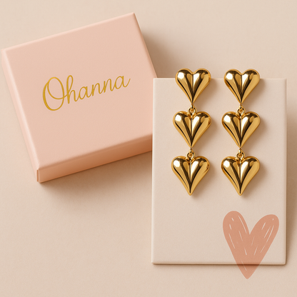 Pendientes Triple Corazón Dorado · Ohanna Collection