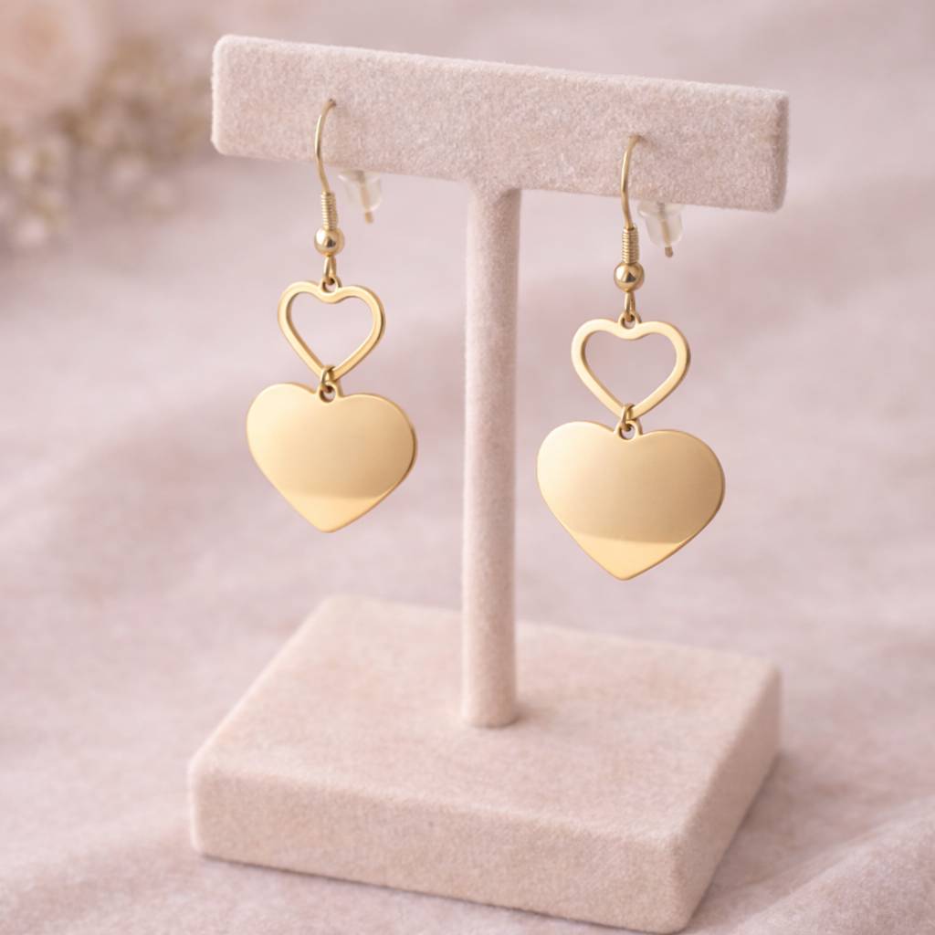 Pendientes Corazón Dorado Elegantes – Diseño Romántico Ohanna Collection