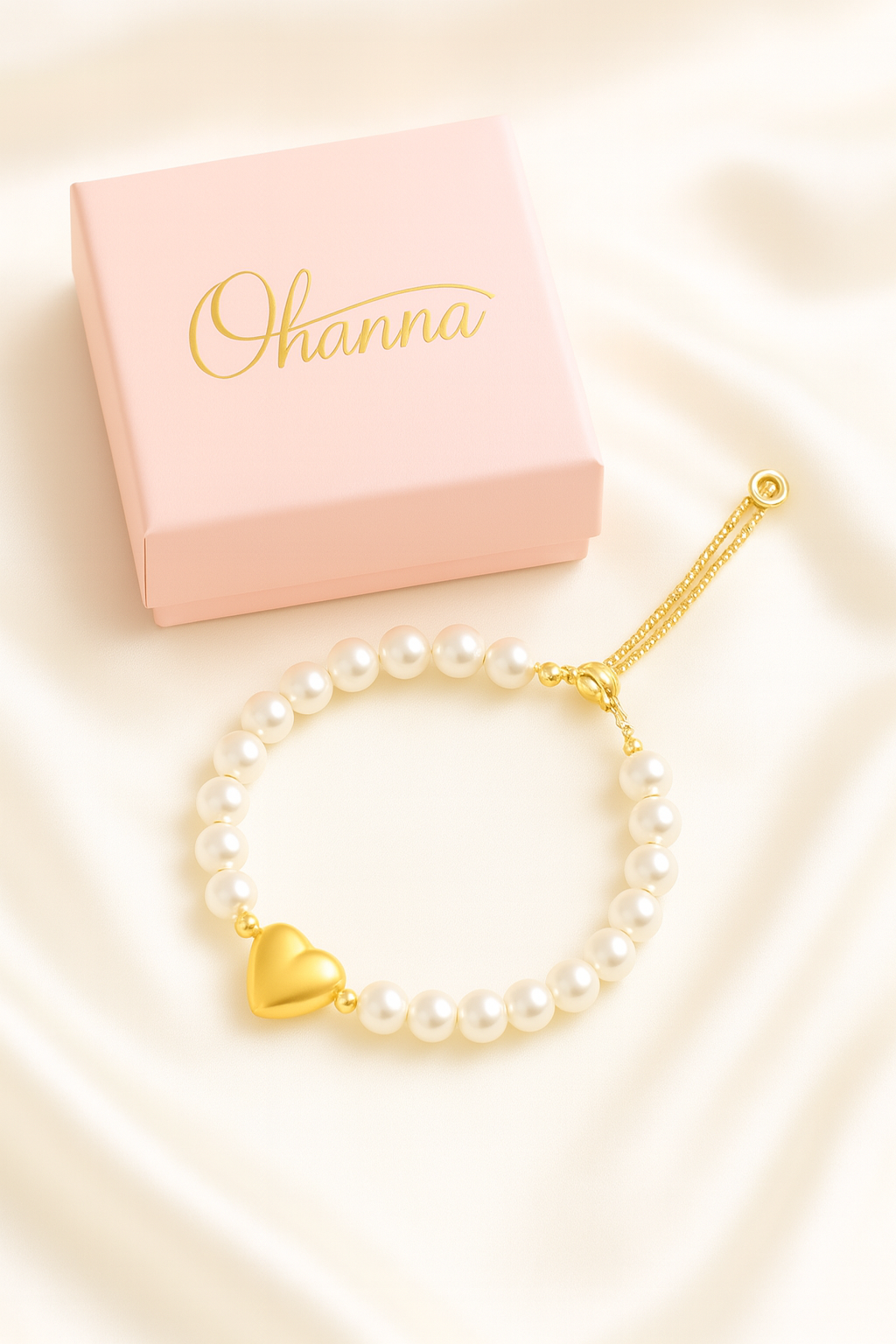 Pulsera de Perlas con Corazón Dorado